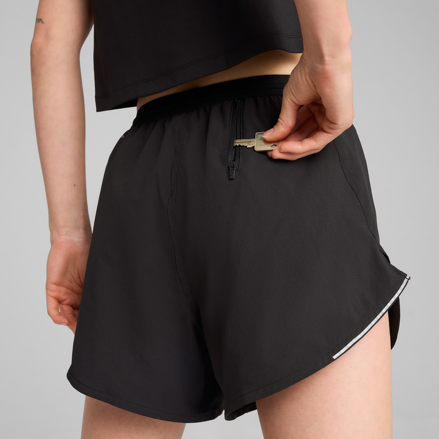 W PUMA x HYROX Ultraweave Velocity 4" Shorts Puma Black